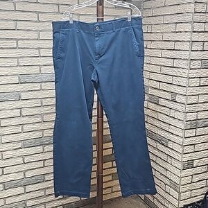 Haggar In Motion  Mens Pants.     Sz 38x32